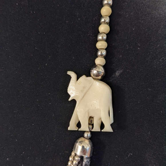 Wooden Animal Necklace - Picture 7 of 7